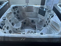 Selkirk pearl shadow jacuzzi - afbeelding 1 van  5