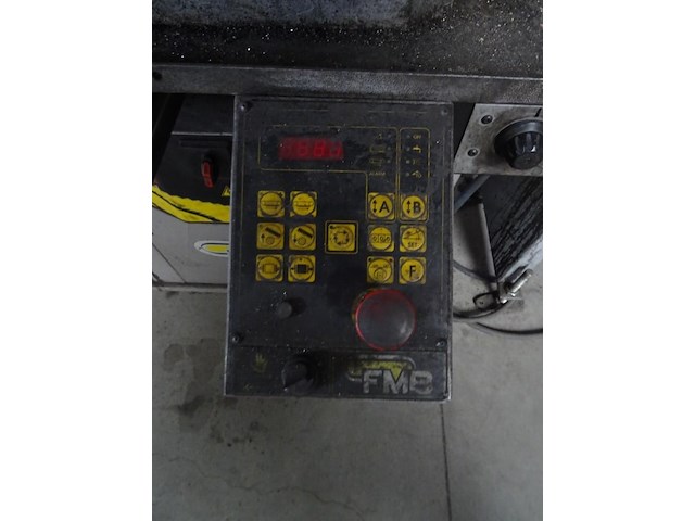 Semi-automatische lintzaag fmb - afbeelding 7 van  9