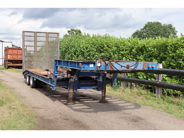 Semi-dieplader mol 1112-15v-20-32 32000kg 1970 - afbeelding 1 van  1