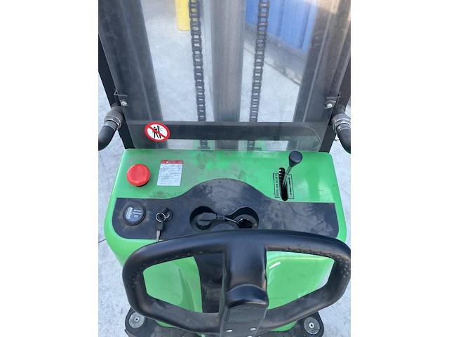 Semi-elektrische stapelaar 1,5t - afbeelding 4 van  6