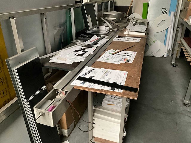 Semi-manuele snijtafel voor plaatmateriaal - afbeelding 1 van  13