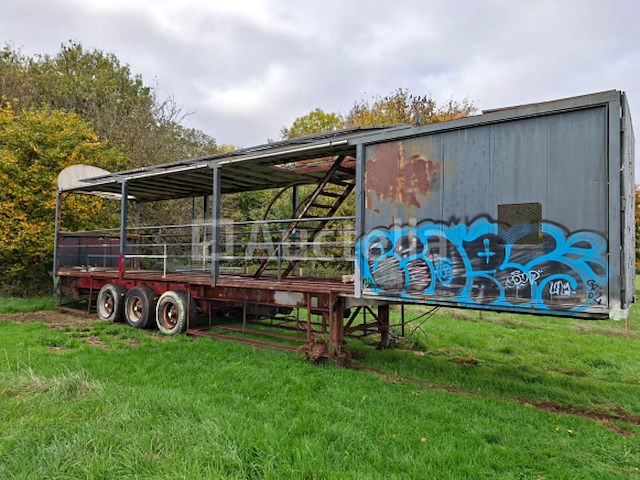 Semi-trailer - afbeelding 1 van  11