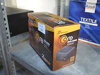 Semimodular voedingsbron seasonic gm-650 , tectile care kit royal xl, 2 ledlampen spectrum led - afbeelding 4 van  9