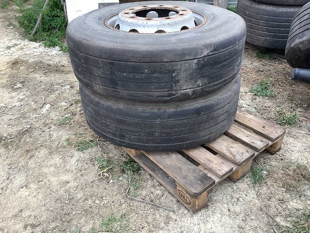 Semperit - vrachtwagenband 315/80r22.5 (2x) - afbeelding 4 van  4