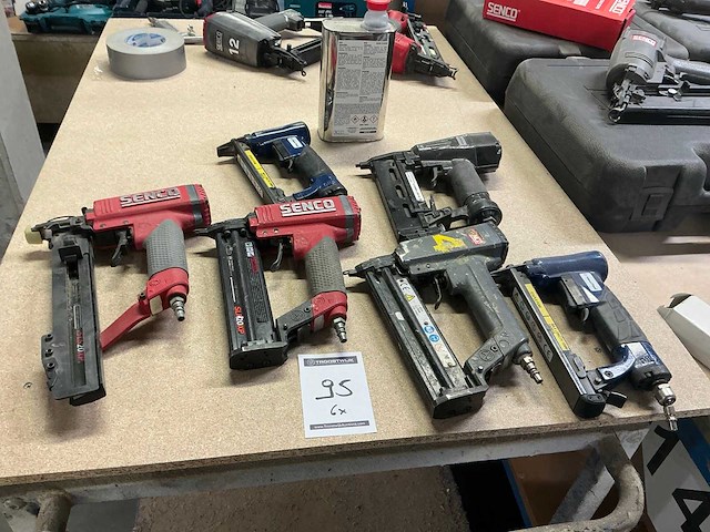 Senco, berner en hewitool pneumatische tacker (6x) - afbeelding 1 van  4