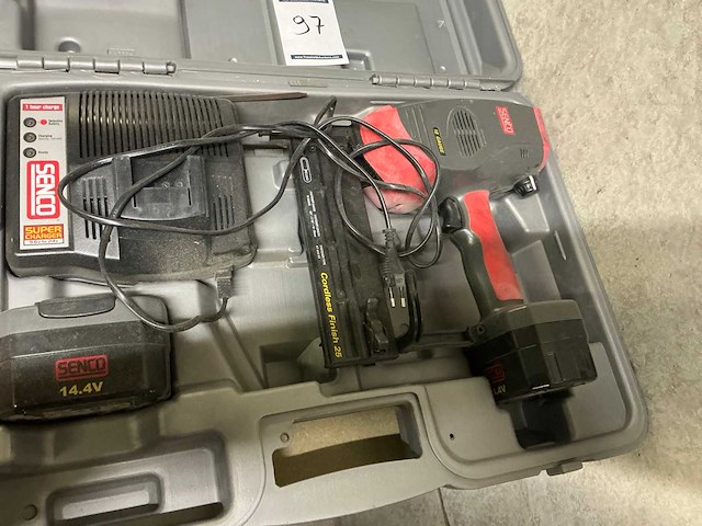 Senco cordless finish 25 accu tacker - afbeelding 2 van  4
