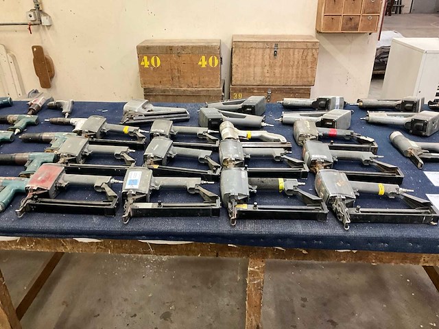 Senco partij diverse pneumatische tacker - afbeelding 1 van  4