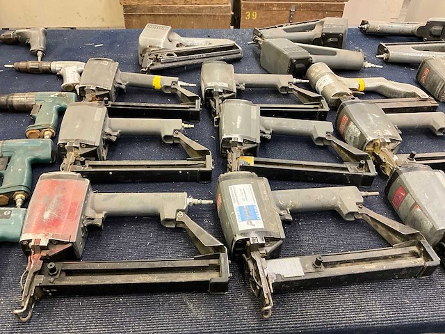 Senco partij diverse pneumatische tacker - afbeelding 3 van  4