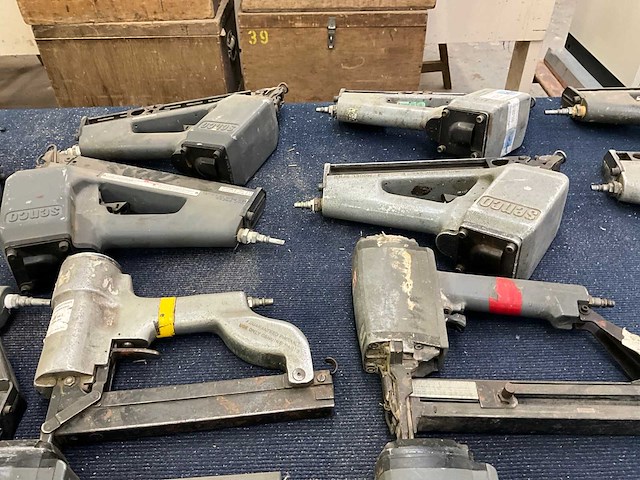 Senco partij diverse pneumatische tacker - afbeelding 4 van  4