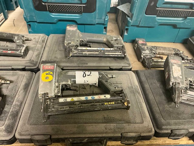 Senco pneumatische tacker (2x) - afbeelding 1 van  4