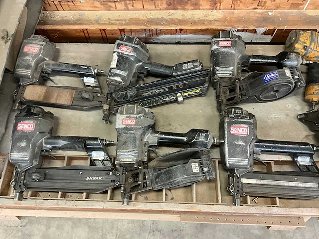 Senco pneumatische tacker (6x) - afbeelding 1 van  13