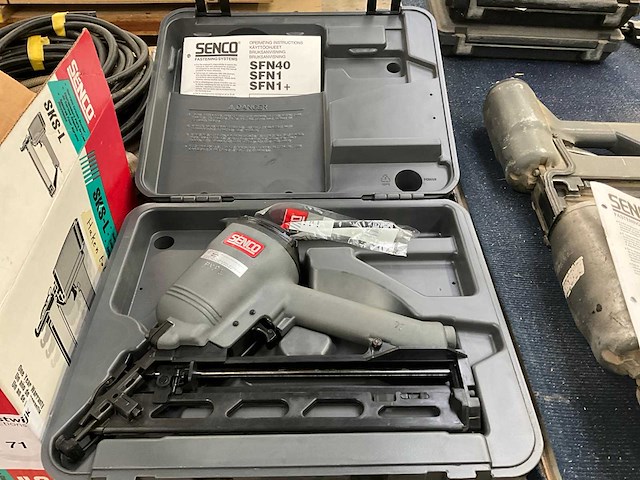 Senco sfn40 pneumatische tacker (2x) - afbeelding 1 van  2