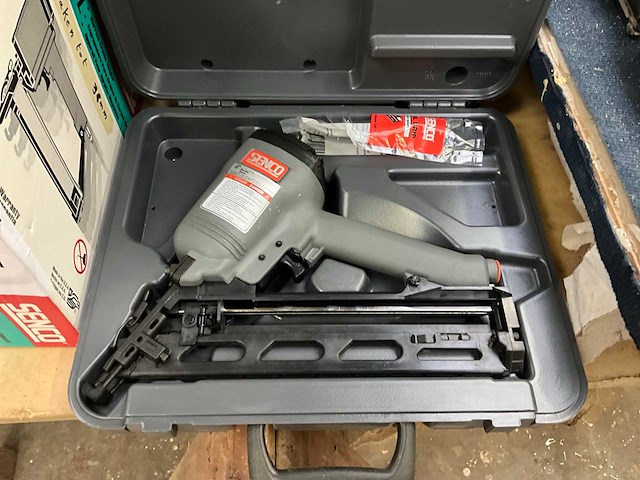 Senco sfn40 pneumatische tacker (2x) - afbeelding 2 van  2