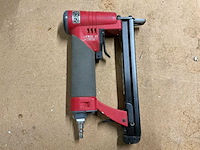 Senco sfw09-at pneumatische tacker - afbeelding 2 van  3