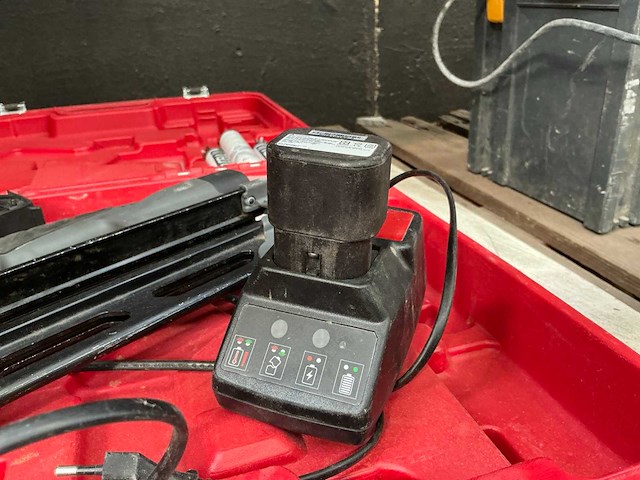 Senco sgt90i accu nagelindrijver - afbeelding 5 van  7