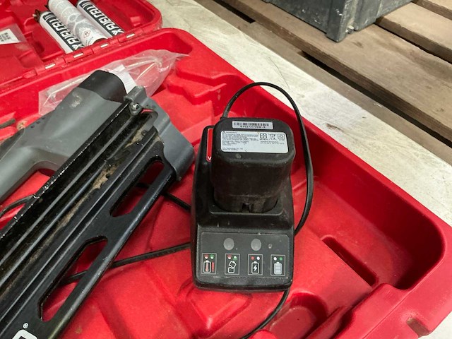 Senco sgt90i accu nagelindrijver - afbeelding 6 van  7