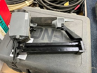Senco sks-l pneumatische tacker haken - afbeelding 1 van  2