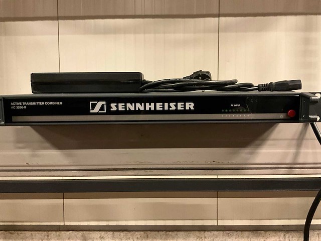 Sennheiser ac3200 ii antenne distributiesysteem - afbeelding 1 van  6