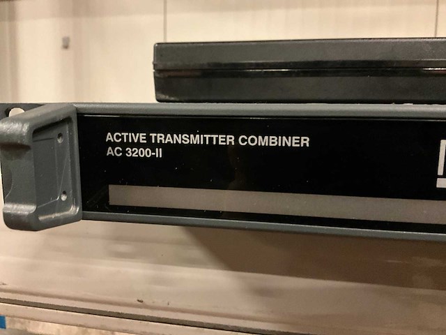 Sennheiser ac3200 ii antenne distributiesysteem - afbeelding 2 van  6