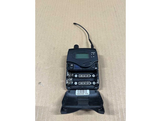 Sennheiser ek2000 iem aw (516-558mhz) belt pack - afbeelding 3 van  4