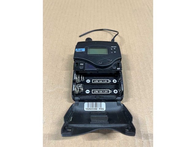 Sennheiser ek2000 iem aw (516-558mhz) belt pack - afbeelding 3 van  4