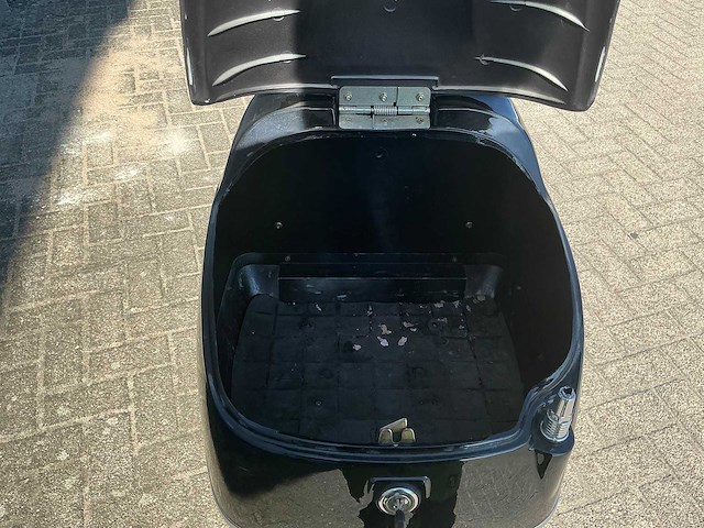 Senzo - gt2 - zn50qt-e - scooter - afbeelding 15 van  16