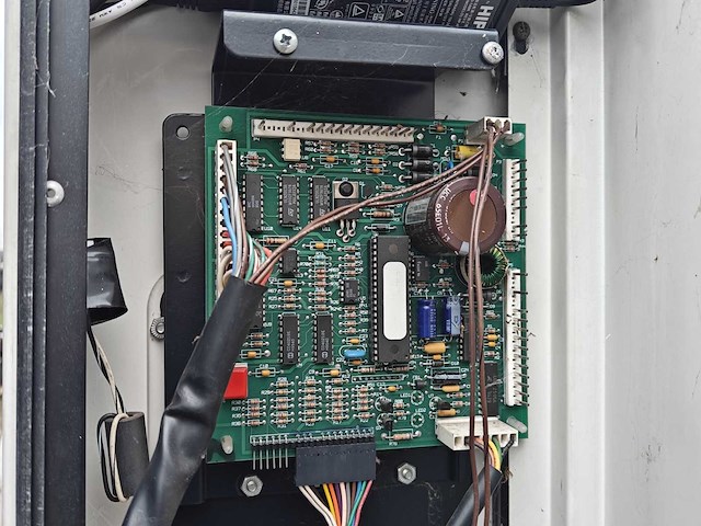 Serv-o-matic 3073 verkoopautomaat voor onderdelen - afbeelding 4 van  12