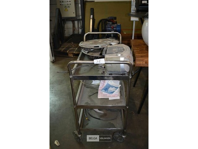 Serveerwagen met inhoud - afbeelding 6 van  6