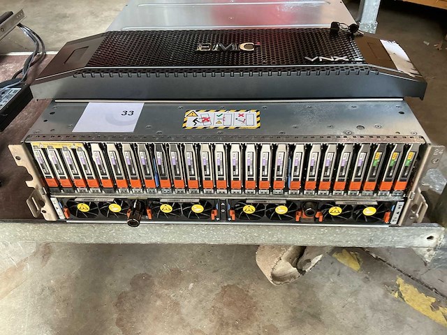 Server dell emc 2,vnx 5200 met 25 harde sas schijven 2.5” - afbeelding 6 van  8