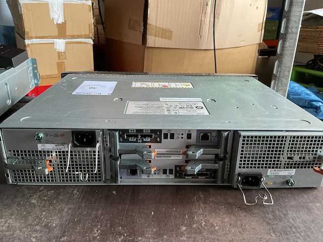 Server dell ems,sae met 13 harde sas schijven 2,5” - afbeelding 2 van  8