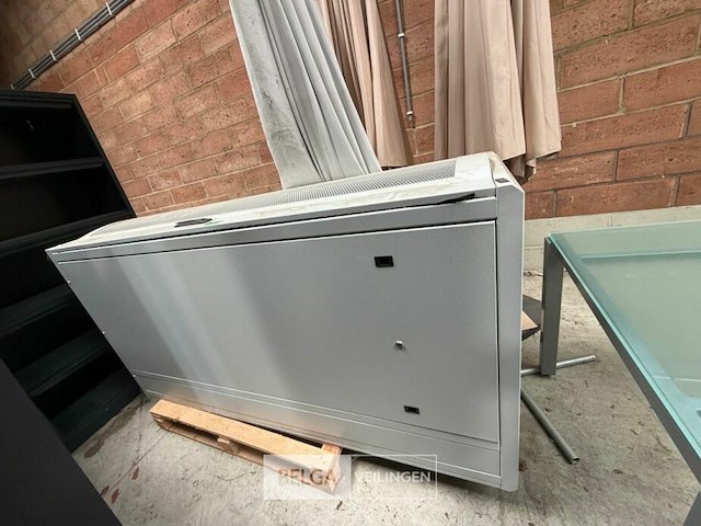 Server omkasting - afbeelding 1 van  5