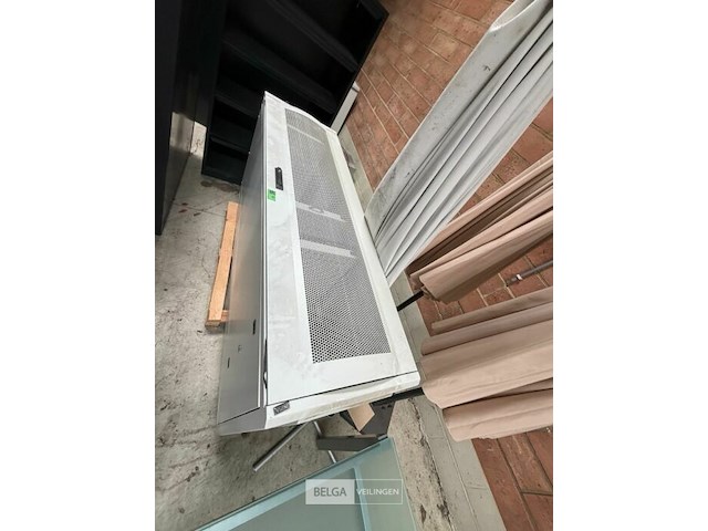 Server omkasting - afbeelding 4 van  5