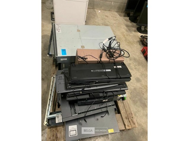 Server onderdelen + toetsenborden - afbeelding 4 van  6