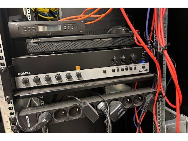 Serverkast en inhoud - afbeelding 4 van  11