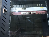 Serverkast met gigabit switch, cisco router,… - afbeelding 3 van  3