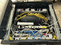 Serverkast met inhoud - afbeelding 11 van  11