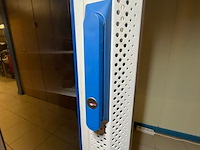 Serverkast met inhoud - afbeelding 2 van  13