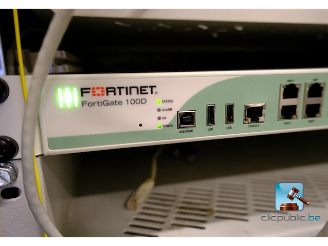 Serverkast met inhoud - afbeelding 6 van  18