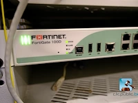 Serverkast met inhoud - afbeelding 6 van  18