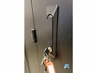 Serverkast met inhoud - afbeelding 12 van  18