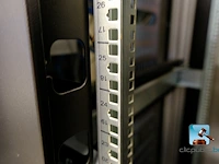 Serverkast met inhoud - afbeelding 14 van  18