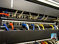 Serverkast met inhoud - afbeelding 17 van  18