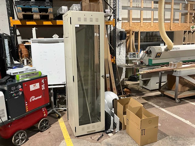 Serverkast - afbeelding 1 van  14