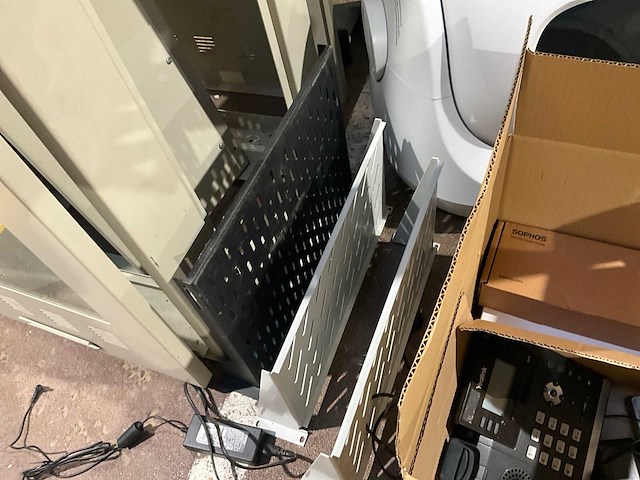 Serverkast - afbeelding 9 van  14