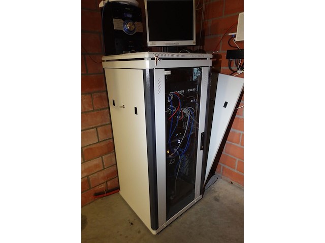 Serverkast - afbeelding 1 van  5