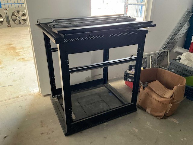 Serverkast - afbeelding 1 van  4