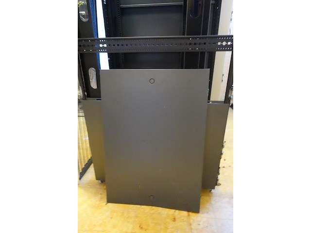 Serverrack - afbeelding 3 van  8