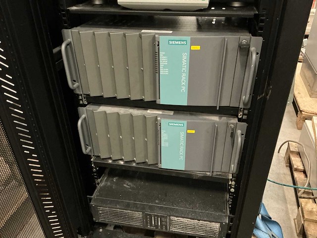 Serverrack - afbeelding 5 van  10