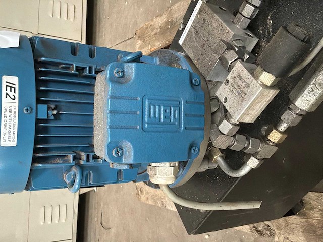 Service hydro hydraulisch aggregaat - afbeelding 7 van  8