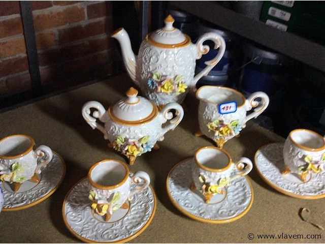 Servies (bloemenmotief) - afbeelding 1 van  3